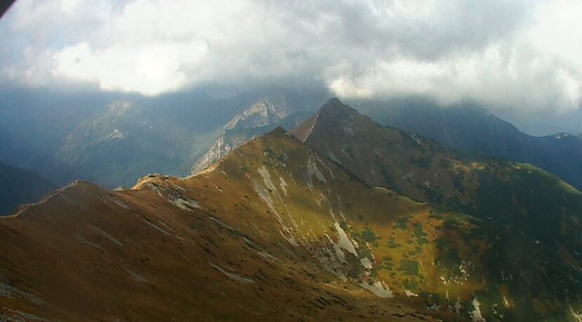 W Tatrach halny, wieje prawie 100 km/h