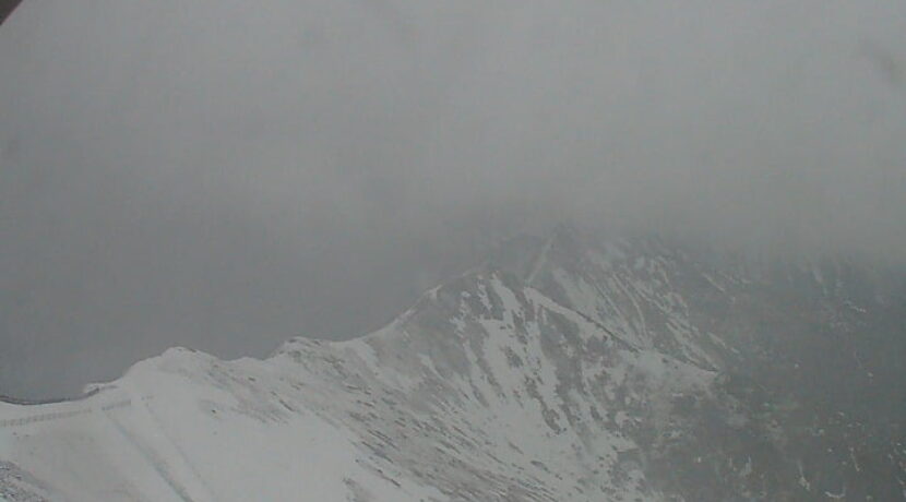 Zima nie odpuszcza! W Tatrach znów sypie śnieg