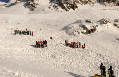 Włochy: Lawina zeszła na stok narciarski. Nie żyje kobieta i dwoje dzieci