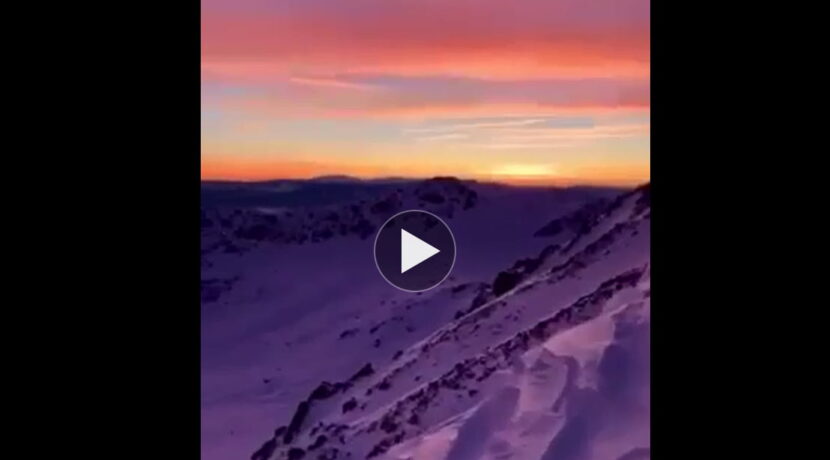 Róże i fiolety…Przepiękny zachód słońca podziwiany z Koziego Wierchu (FILM)