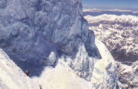 K2: Ostatnia prosta w drodze na szczyt. Nims chce zlecieć z niego na paralotni