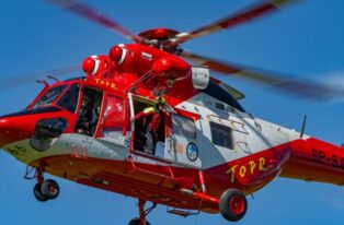 Problemy śmigłowca TOPR! Pilot lądował awaryjnie