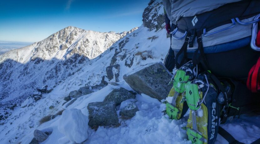 Jak dobrać raki turystyczne?